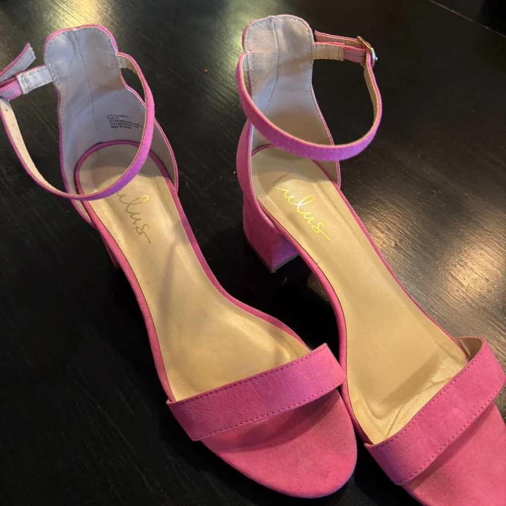Lulus 2in pink heel w/ ankle strap - Picture 2 of 2